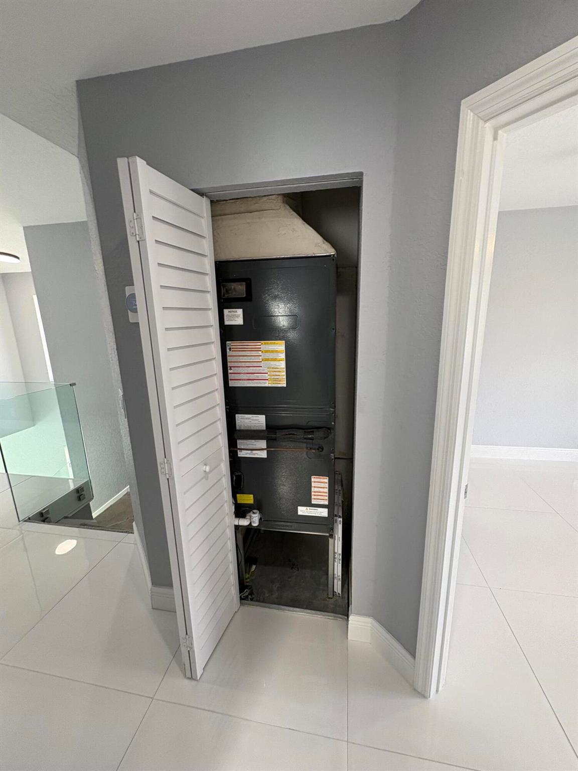 PINE HOLLOW ESTATES - Residential