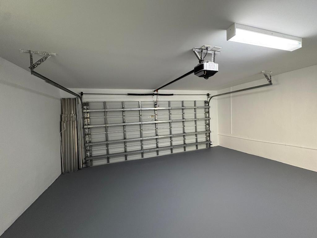 PINE HOLLOW ESTATES - Residential