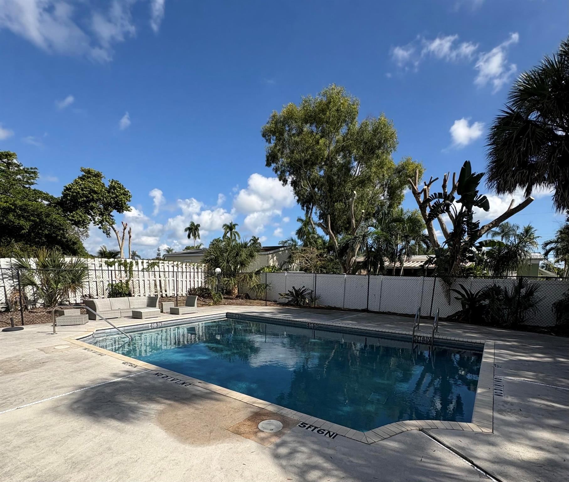 PINE HOLLOW ESTATES - Residential