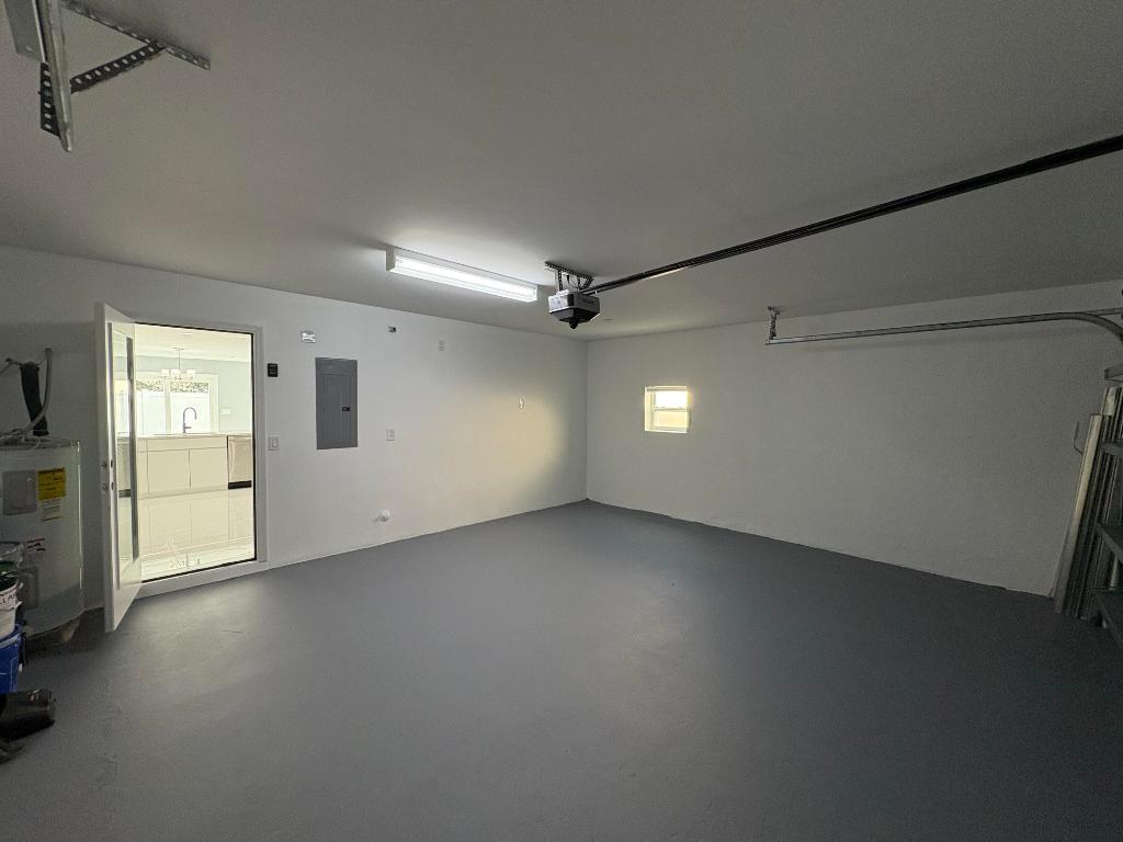 PINE HOLLOW ESTATES - Residential