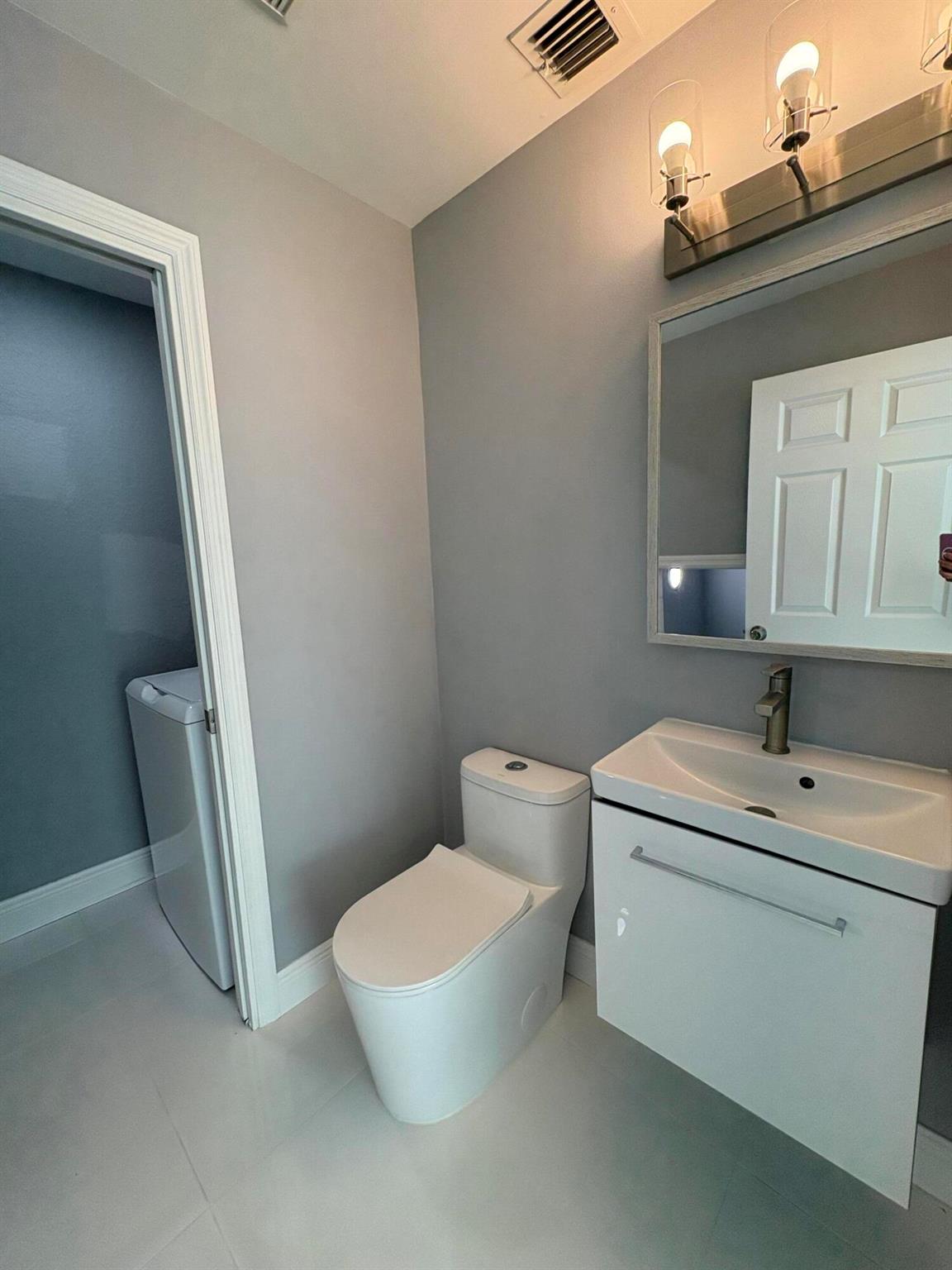 PINE HOLLOW ESTATES - Residential