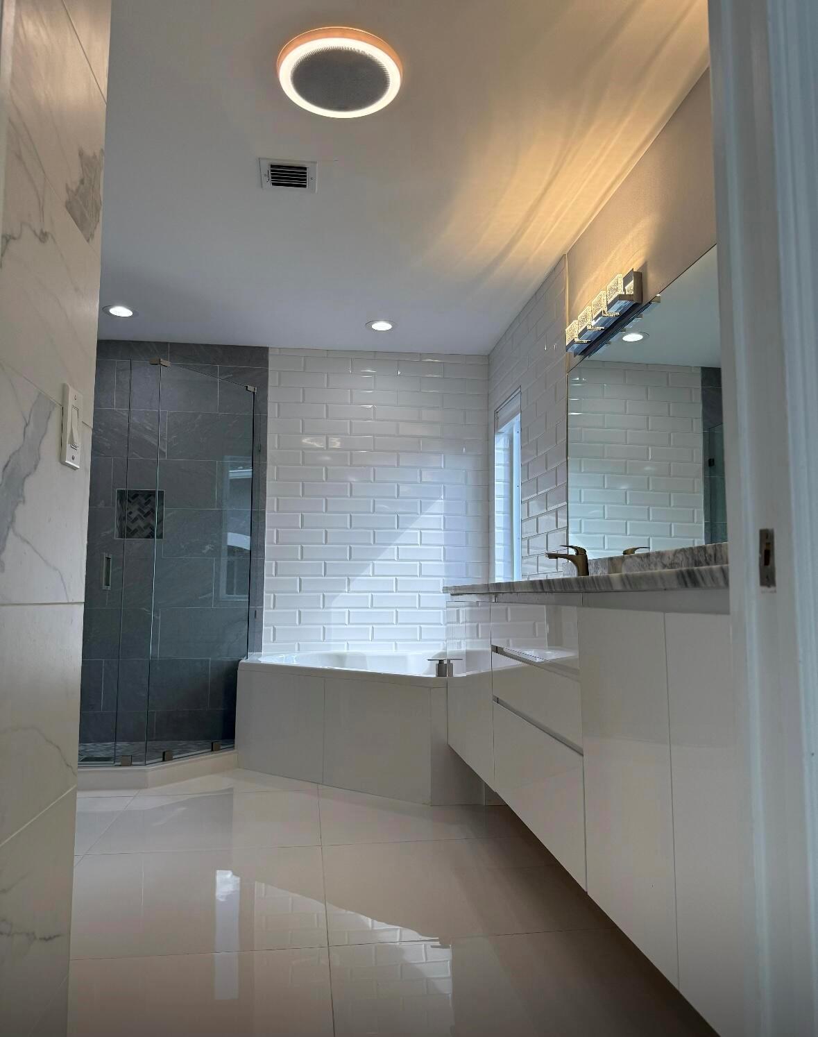 PINE HOLLOW ESTATES - Residential