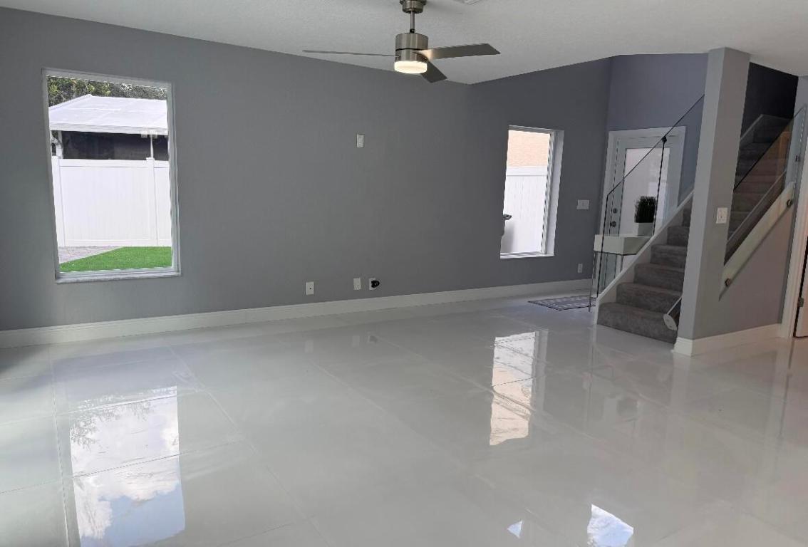 PINE HOLLOW ESTATES - Residential