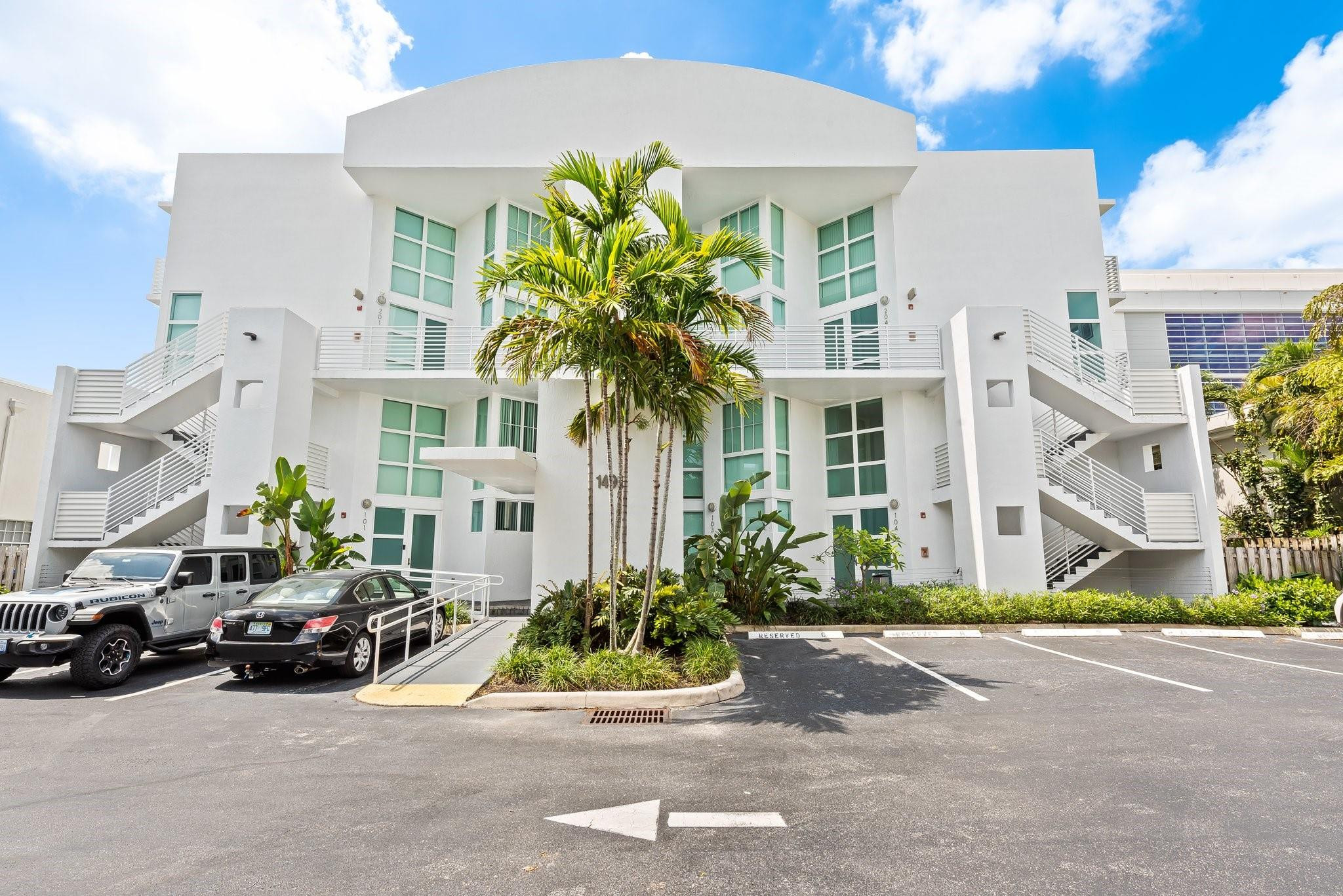 DOCKSIDE LOFTS CONDO - Residential Lease