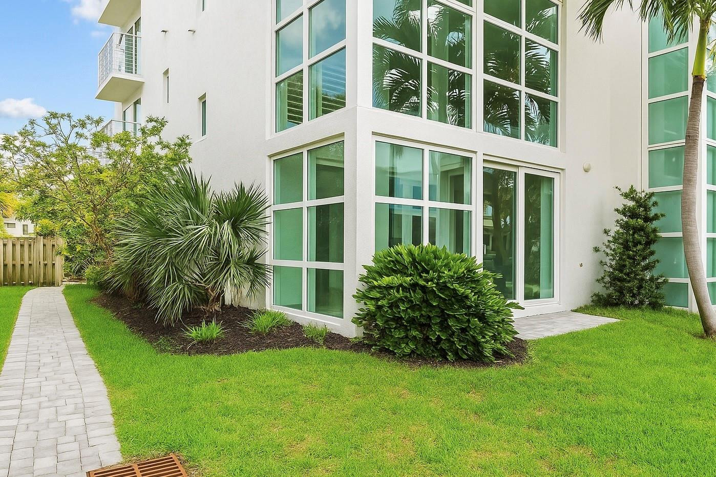 DOCKSIDE LOFTS CONDO - Residential Lease