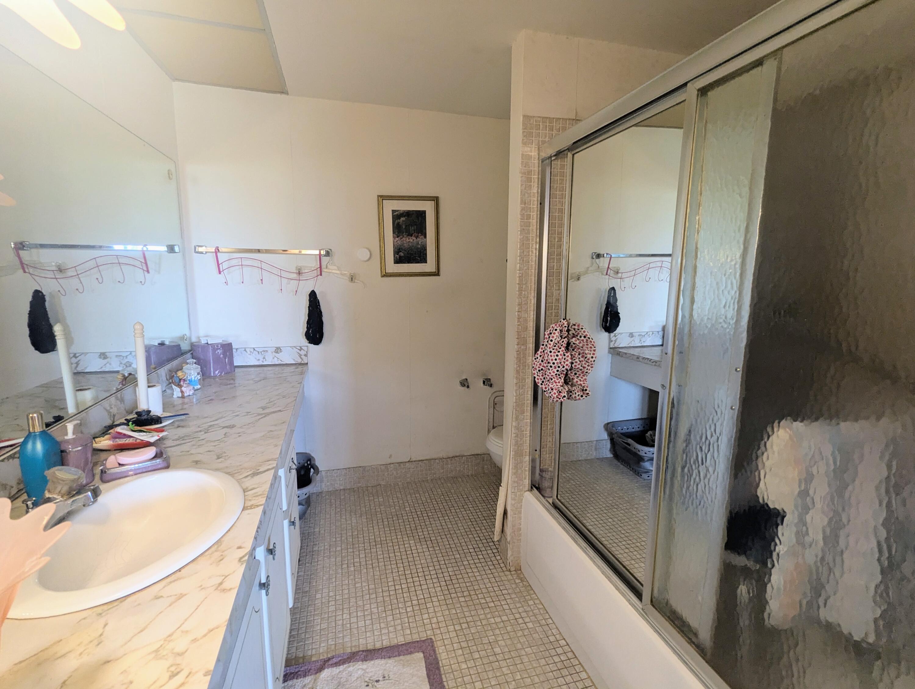 205 Wellington M