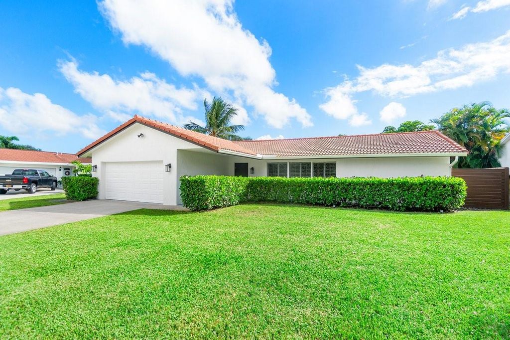 Photo of 11606 Ficus Street, Palm Beach Gardens, FL 33410 (MLS # F10468566)