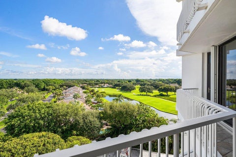 Tiny photo for 20320 FAIRWAY OAKS Drive #372, Boca Raton, FL 33434 (MLS # B26078923)