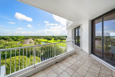 Tiny photo for 20320 FAIRWAY OAKS Drive #372, Boca Raton, FL 33434 (MLS # B26078923)