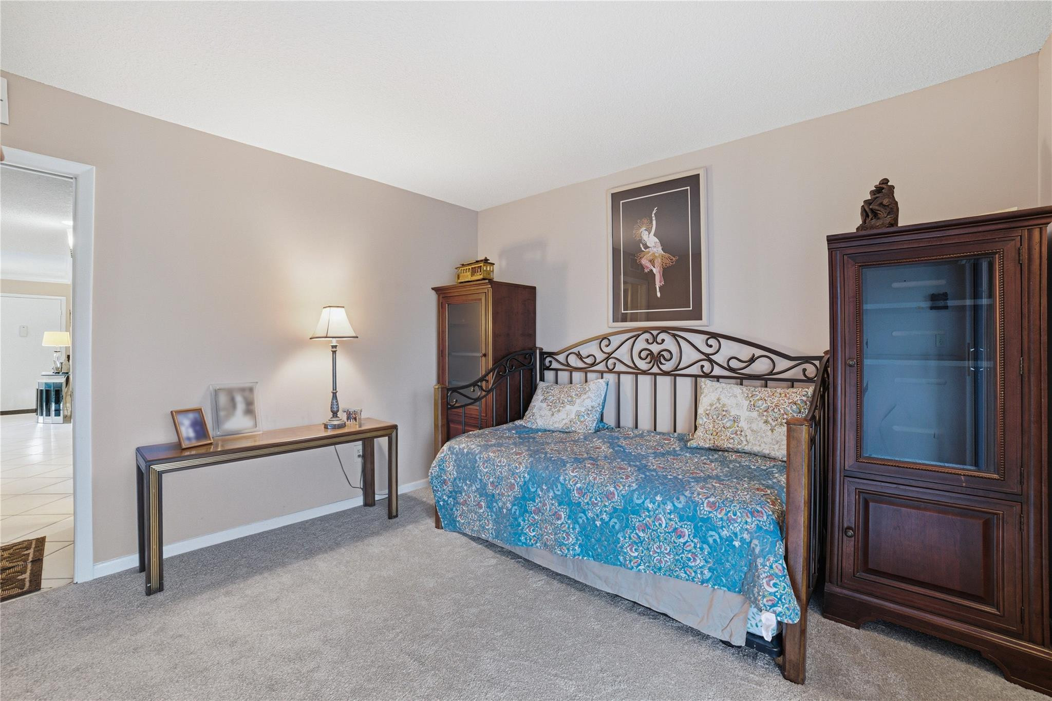 ASHMONT - Residential