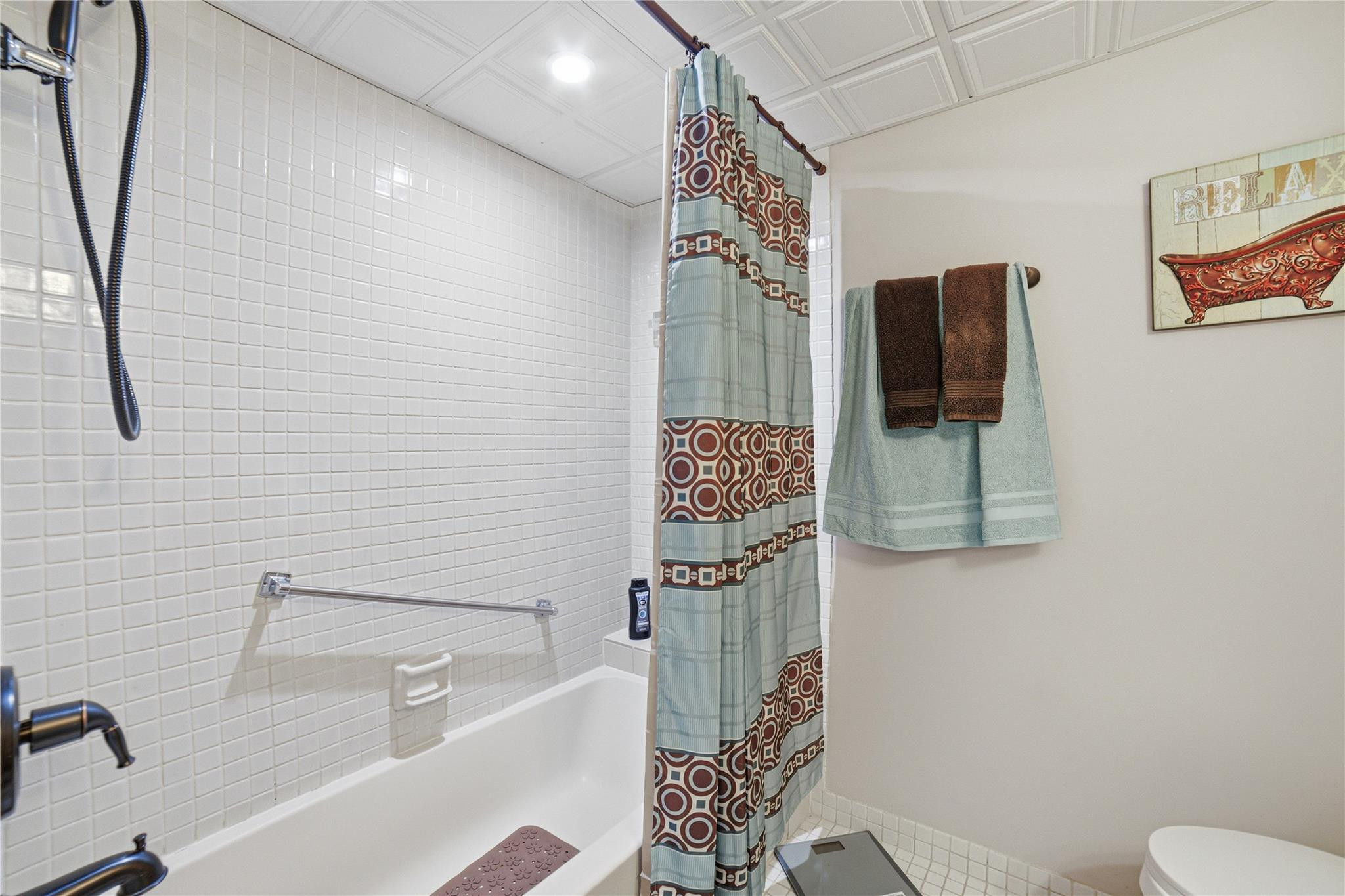 ASHMONT - Residential