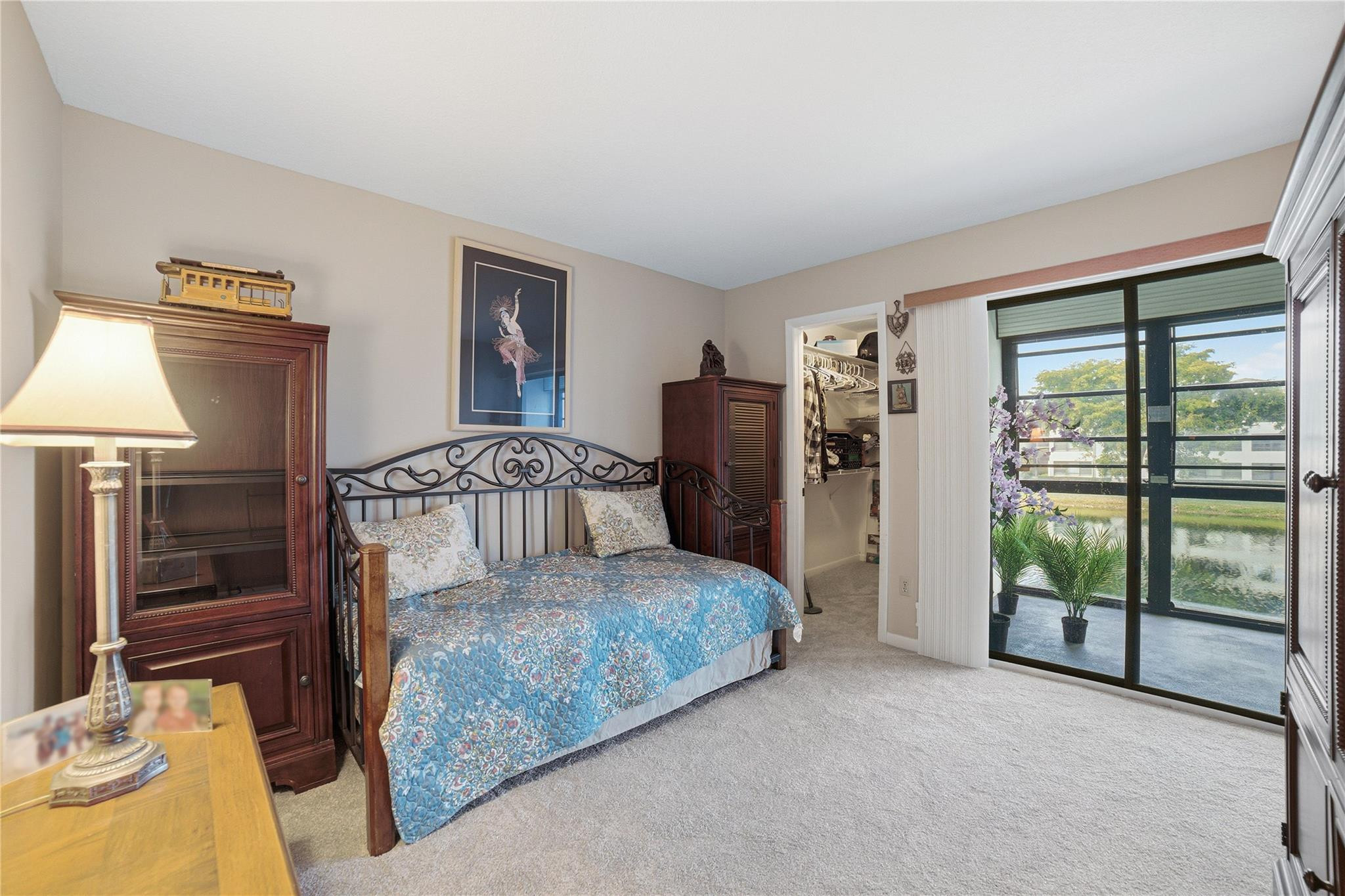 ASHMONT - Residential