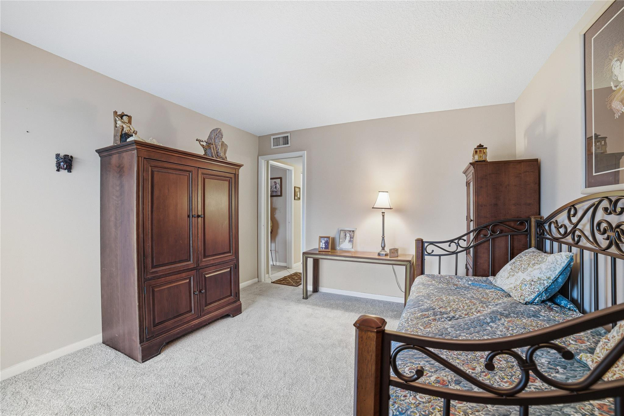 ASHMONT - Residential