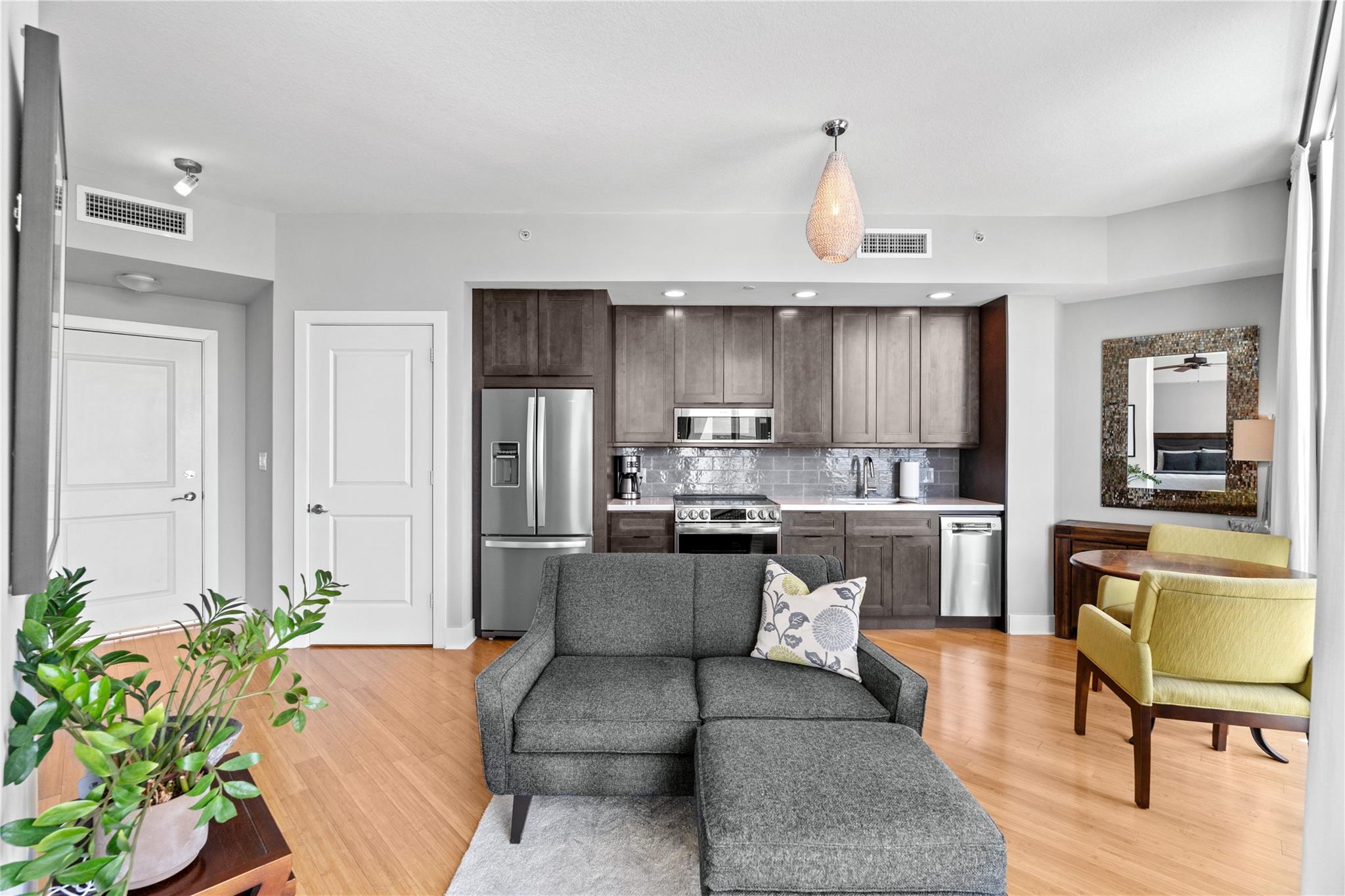315 NE 3rd Ave 1802