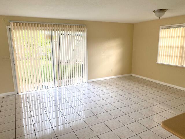 PALM BEACH SQUARE UNIT 6 - Residential Lease