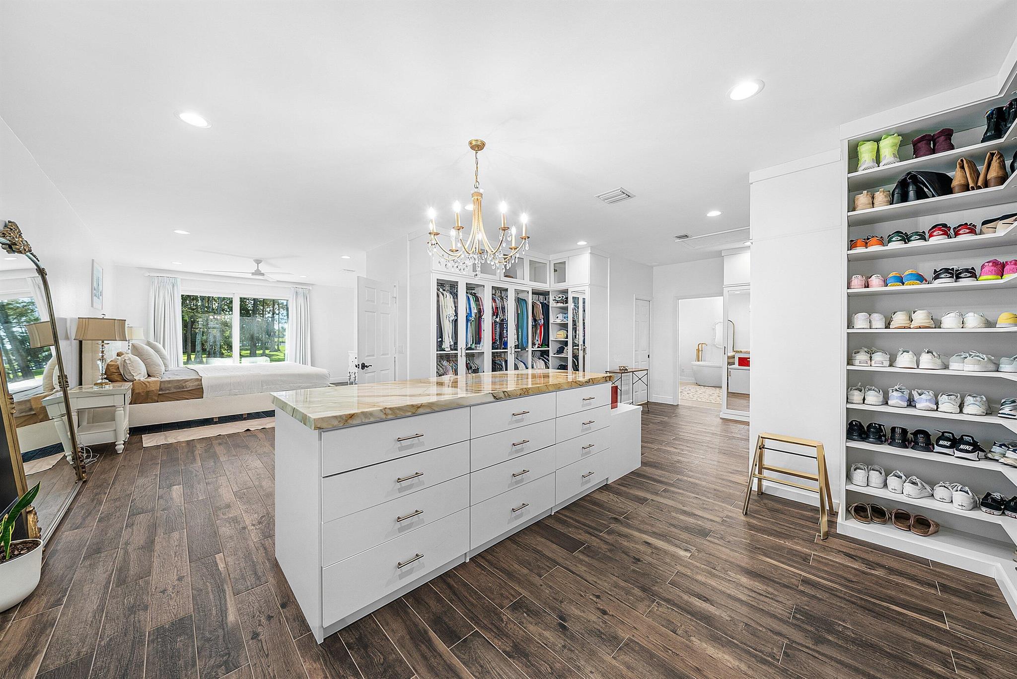 HOMELAND - Residential