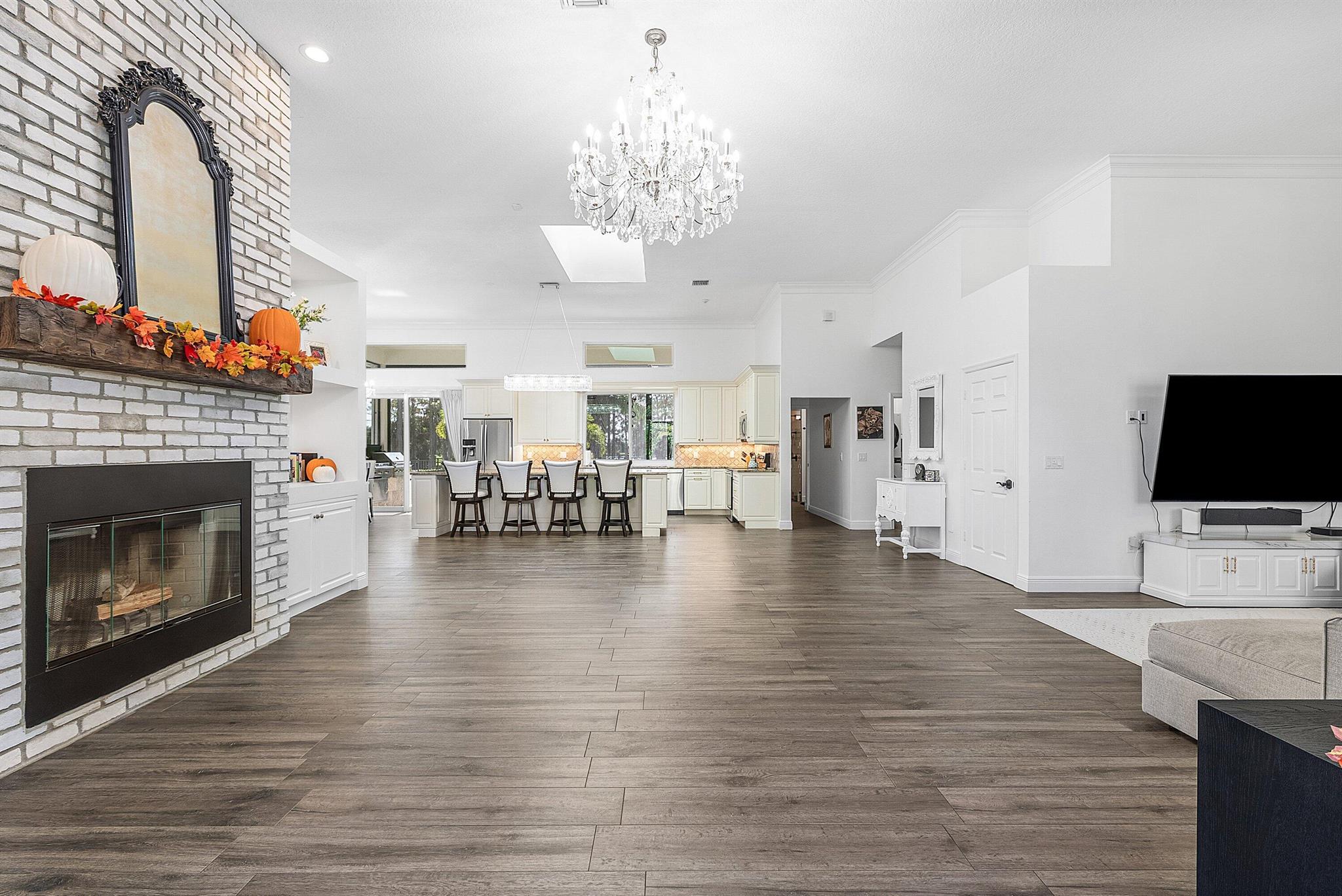 HOMELAND - Residential