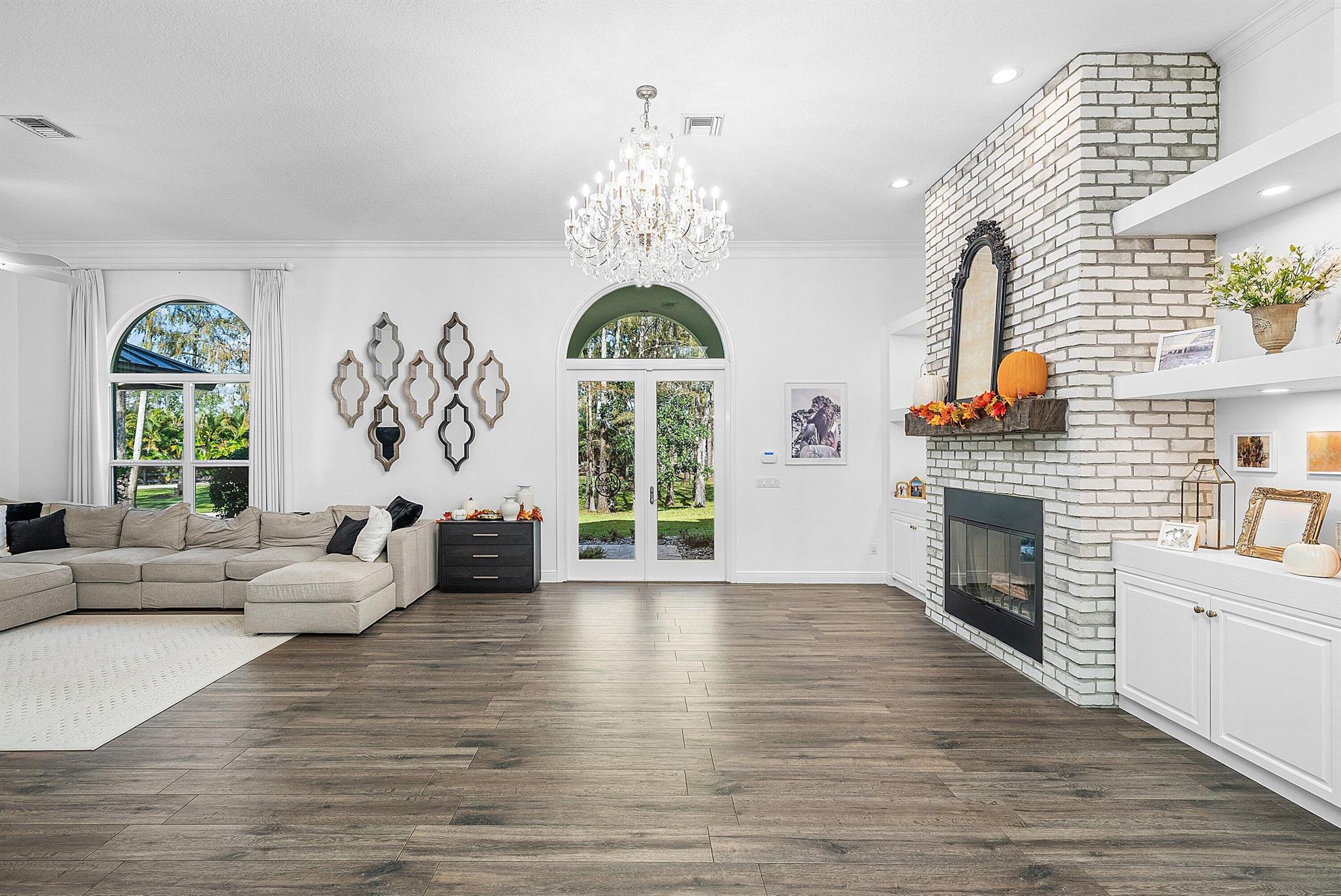 HOMELAND - Residential