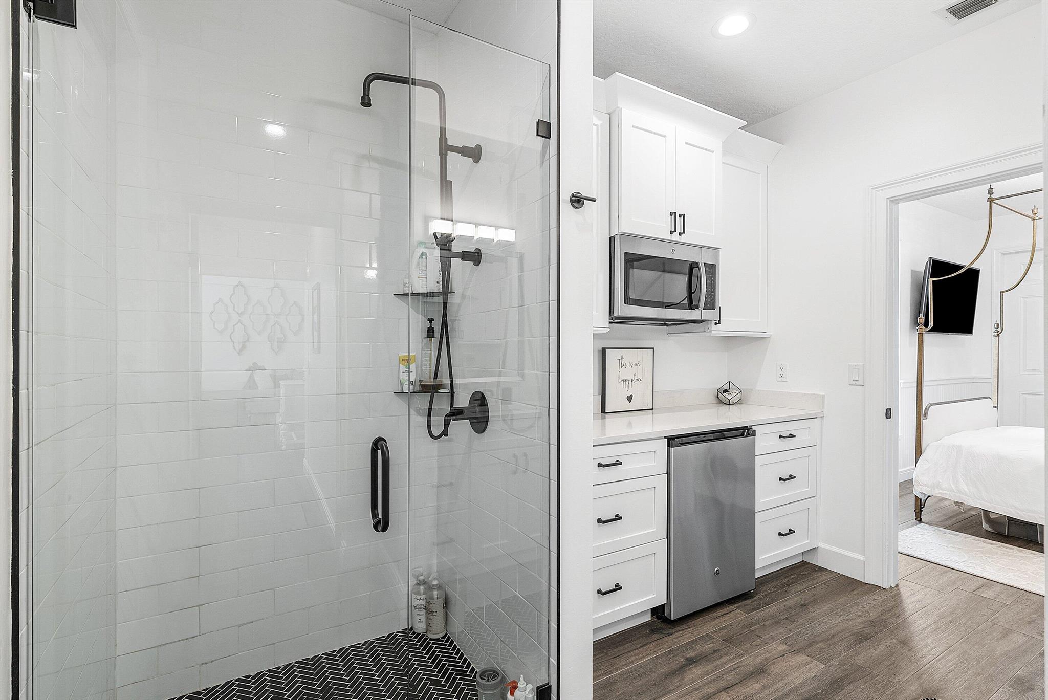 HOMELAND - Residential