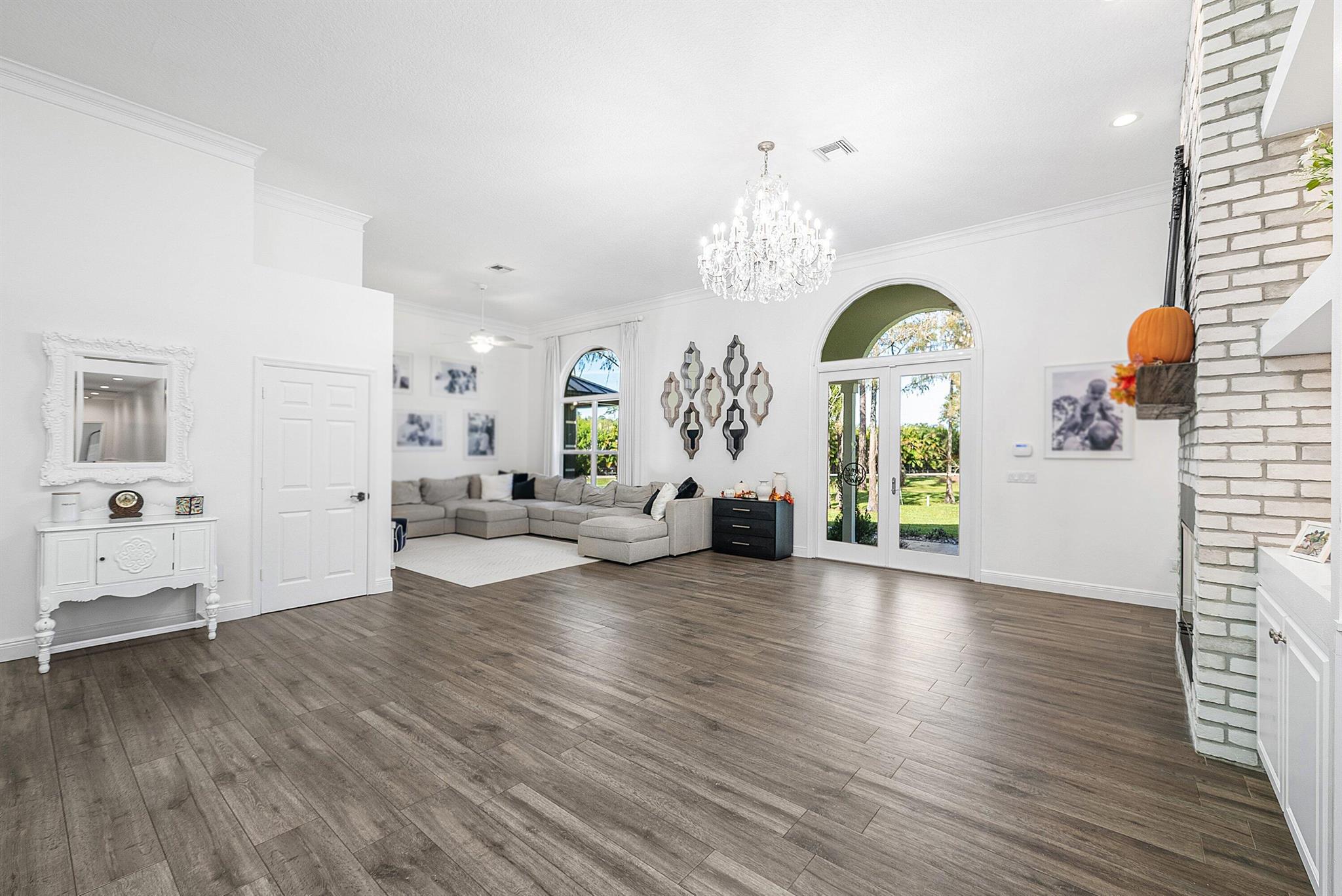 HOMELAND - Residential