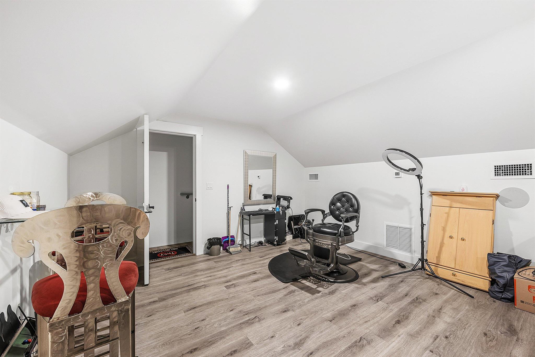 HOMELAND - Residential