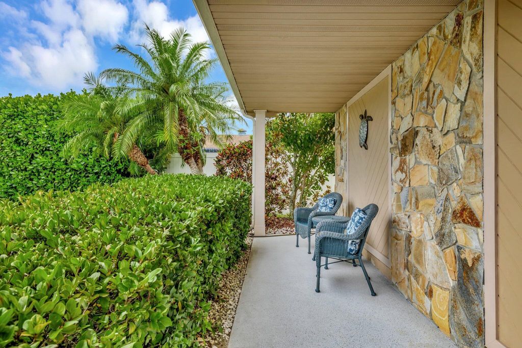 Photo of 519 SE Brookside Terrace, Port Saint Lucie, FL 34983 (MLS # R11097458)