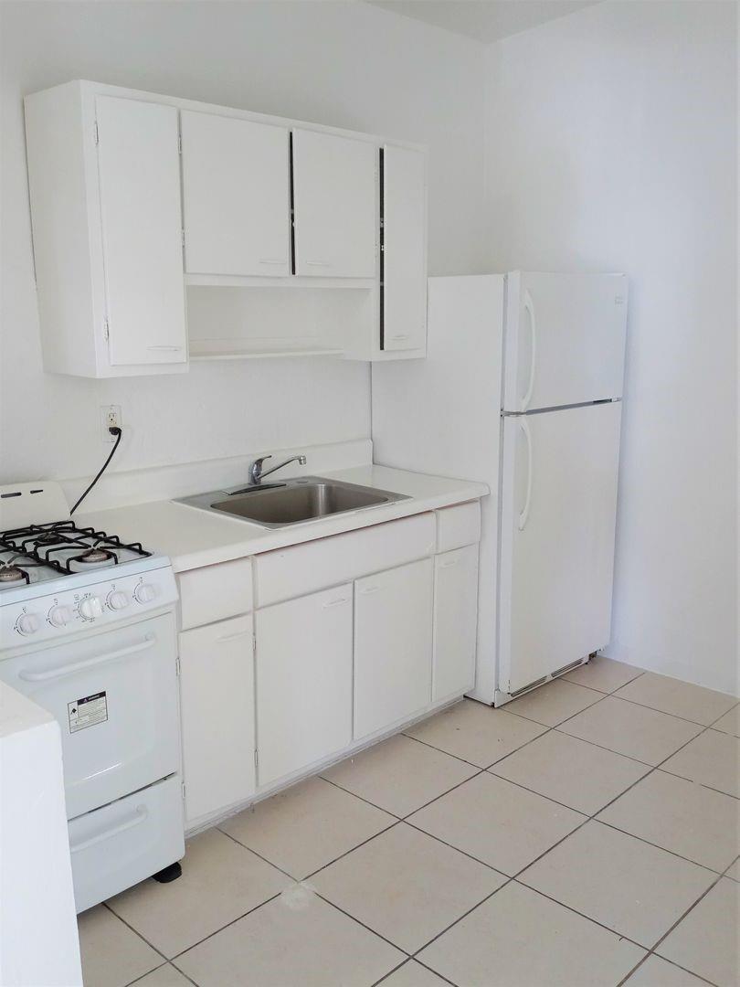 Hollywood Little Ranches - Residential Lease