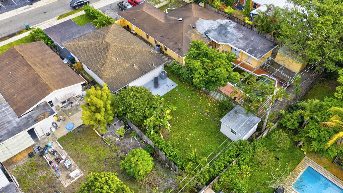 OAKLAND PARK SECOND ADD - Residential