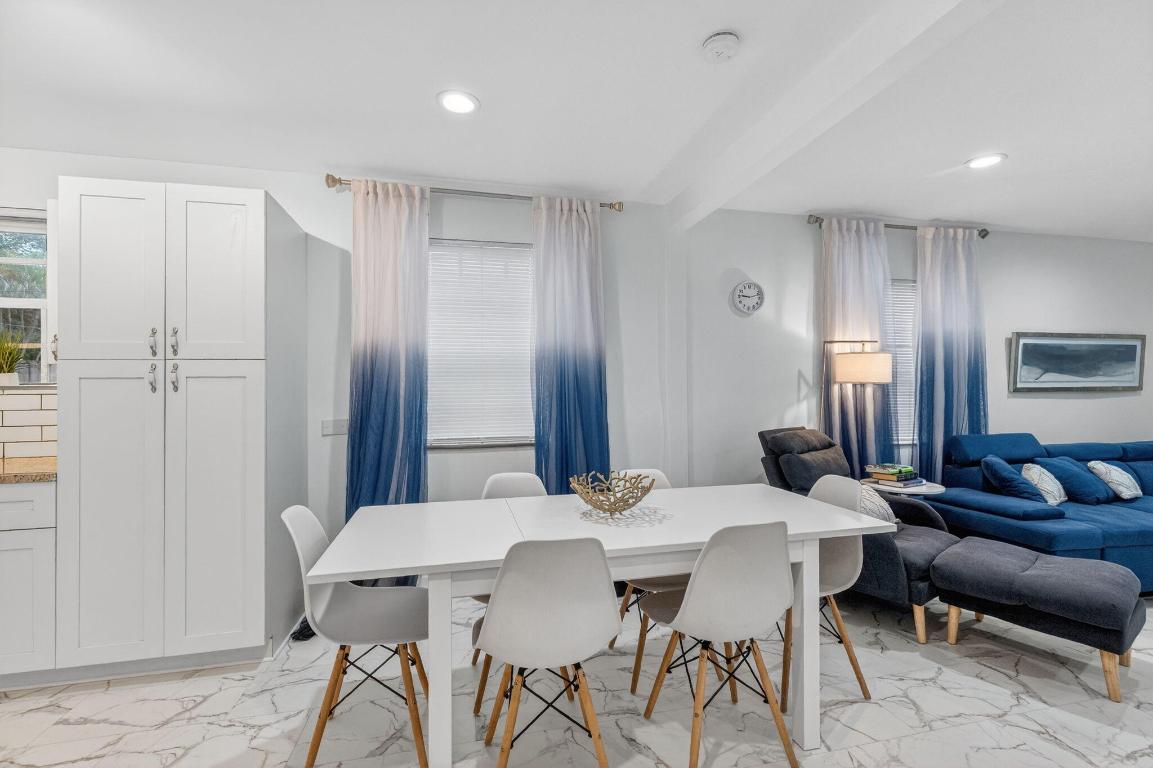 OAKLAND PARK SECOND ADD - Residential