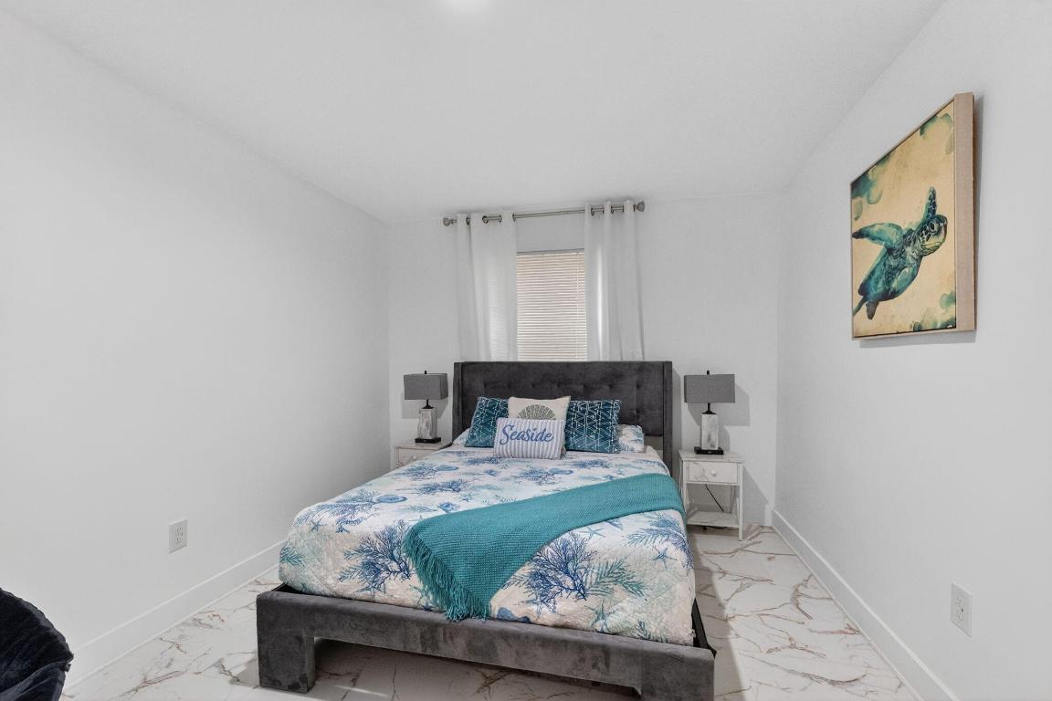 OAKLAND PARK SECOND ADD - Residential