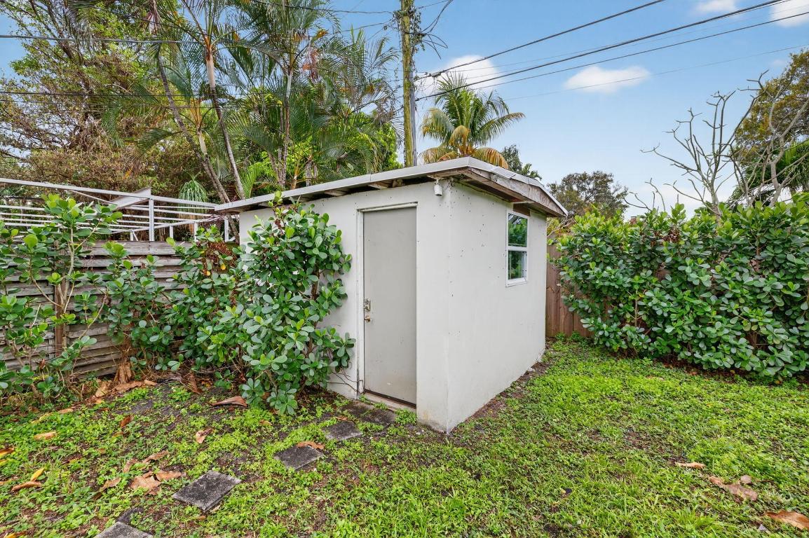 OAKLAND PARK SECOND ADD - Residential