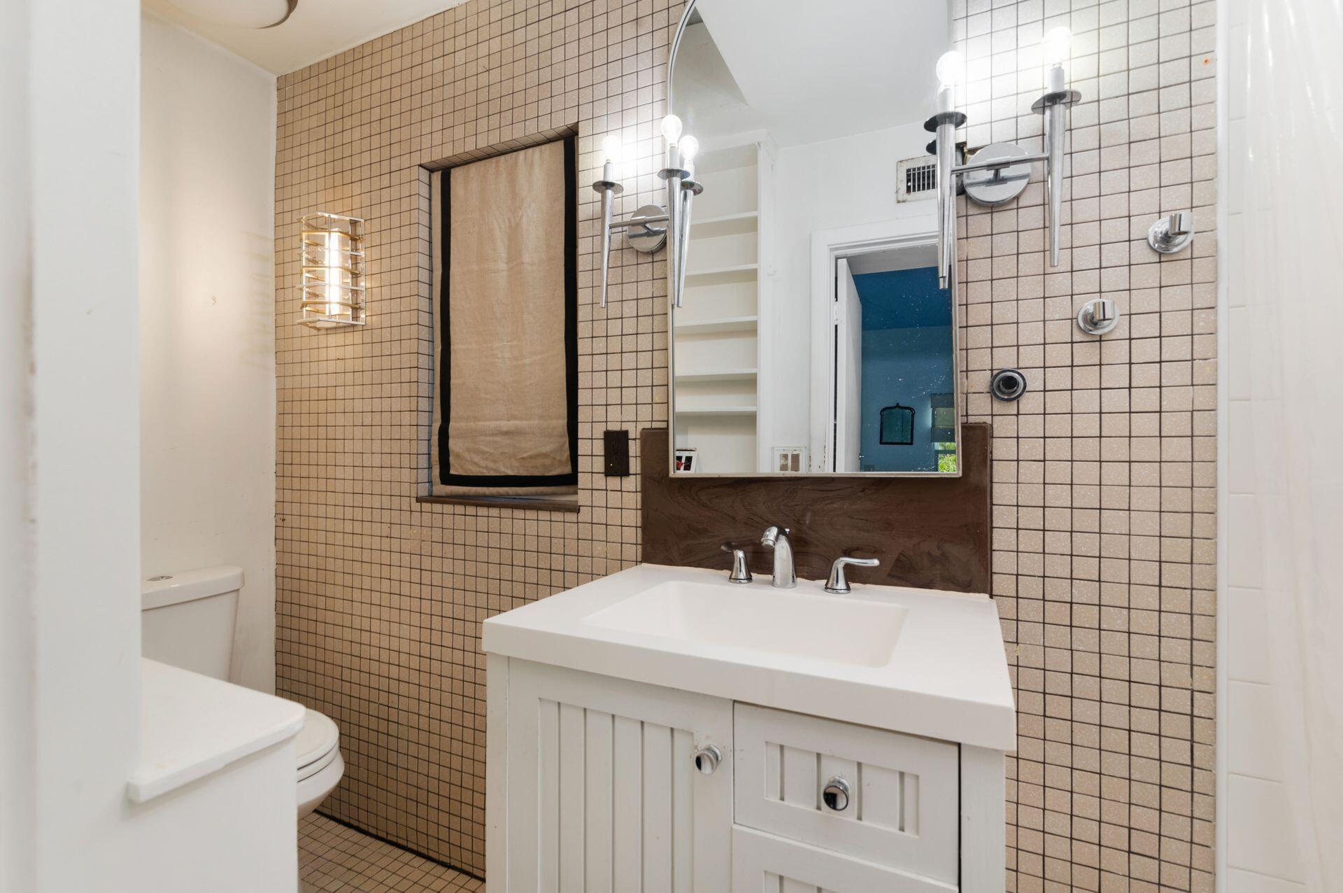 PLAZA PL - Residential