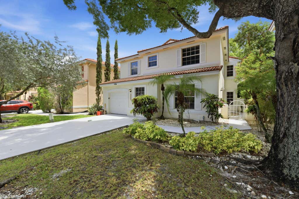 Photo of 10837 NW 46TH Drive, Coral Springs, FL 33076 (MLS # B26053567)