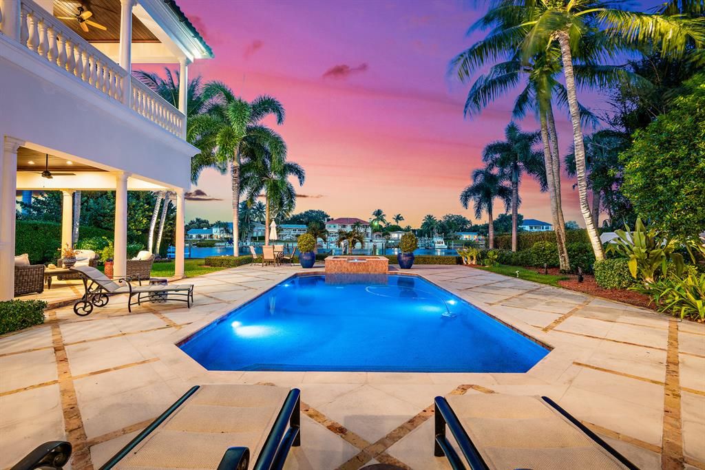 Photo of 11952 S Edgewater Drive, Palm Beach Gardens, FL 33410 (MLS # R10638583)