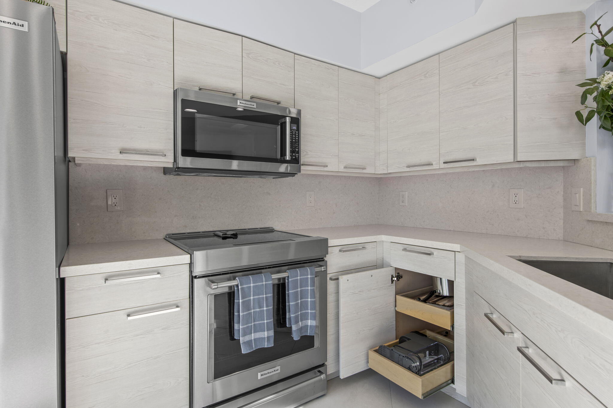 WATERGARDEN CONDO - Residential