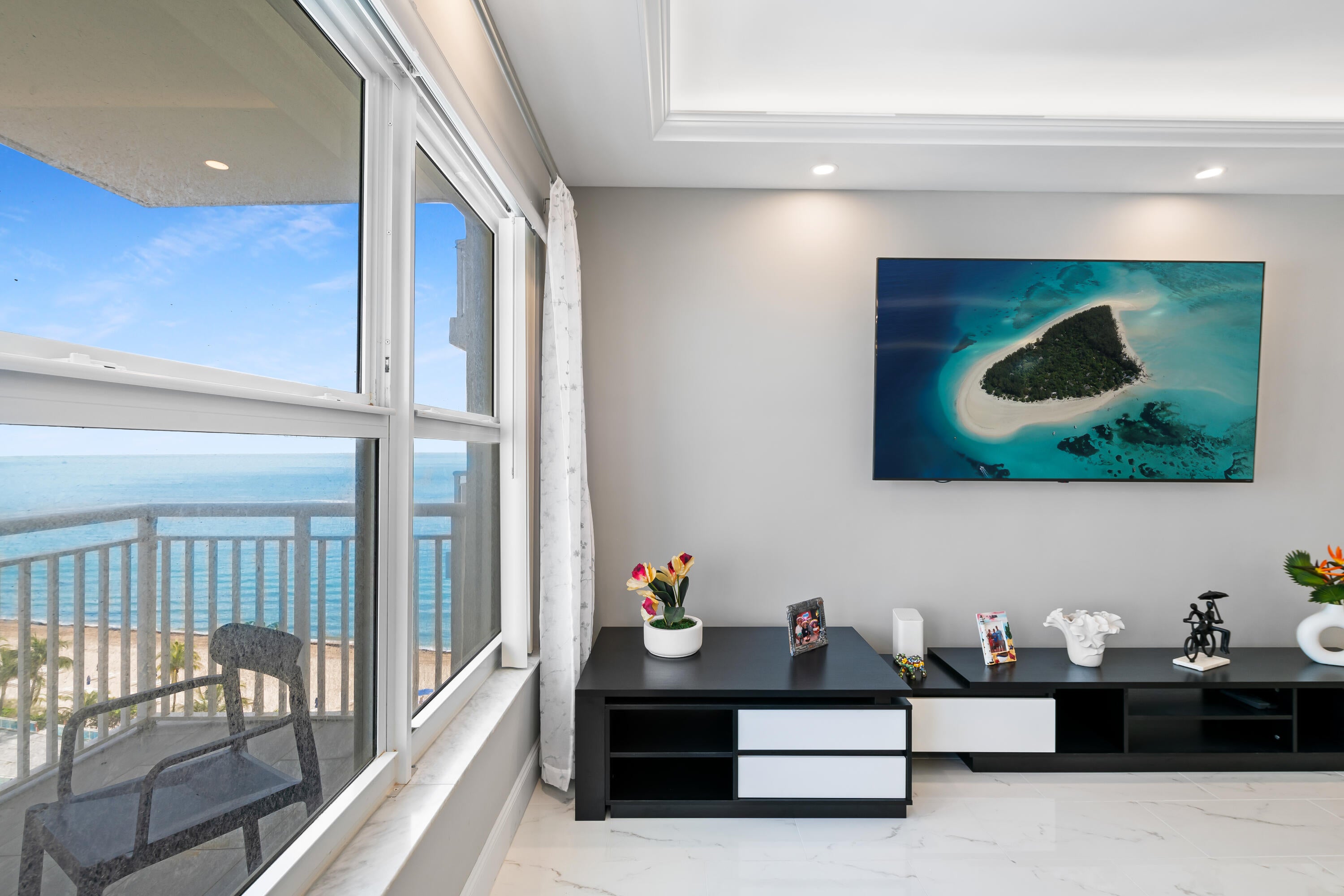 3850 GALT OCEAN Drive 1109