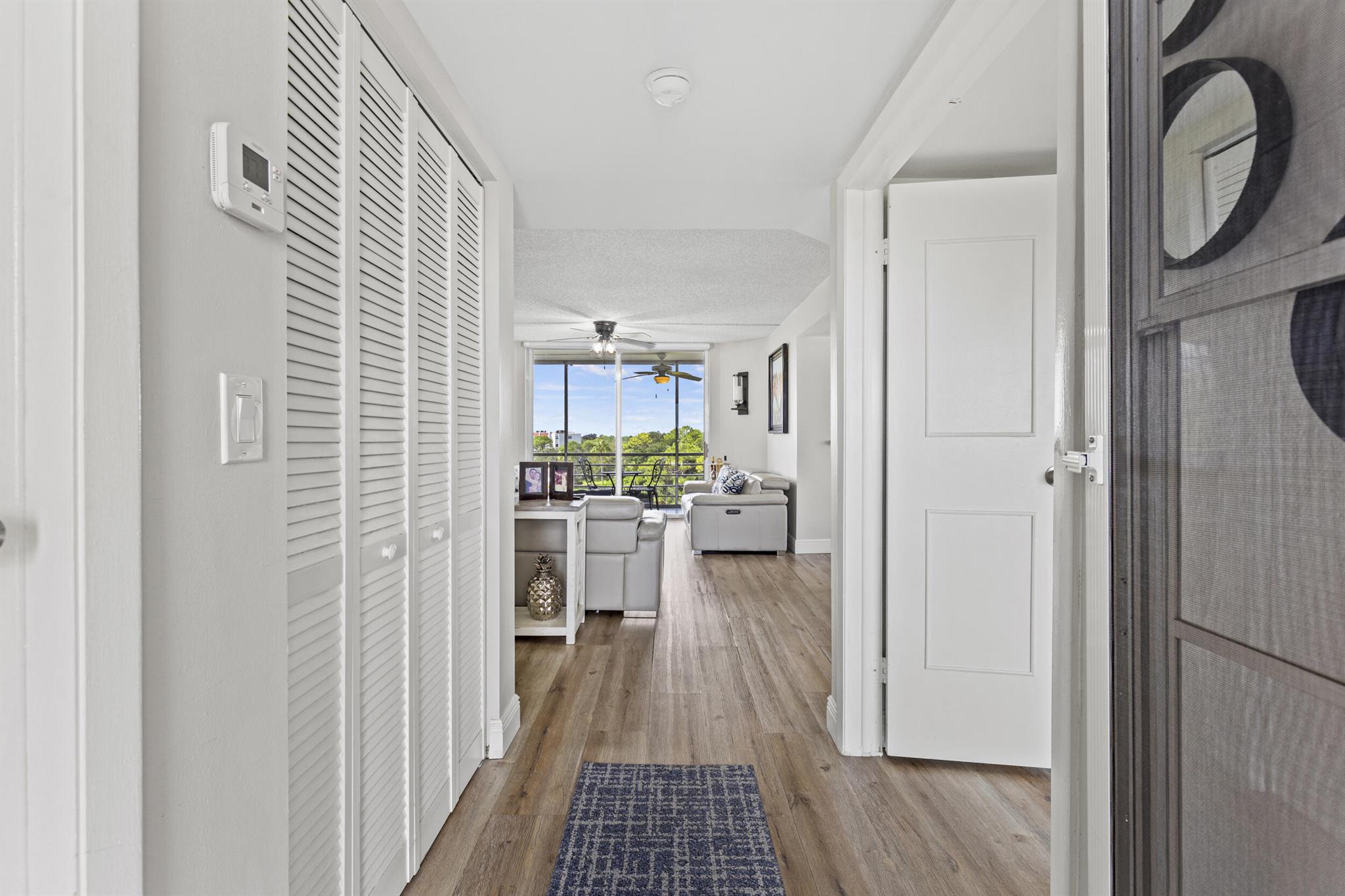 3465 Via Poinciana 606