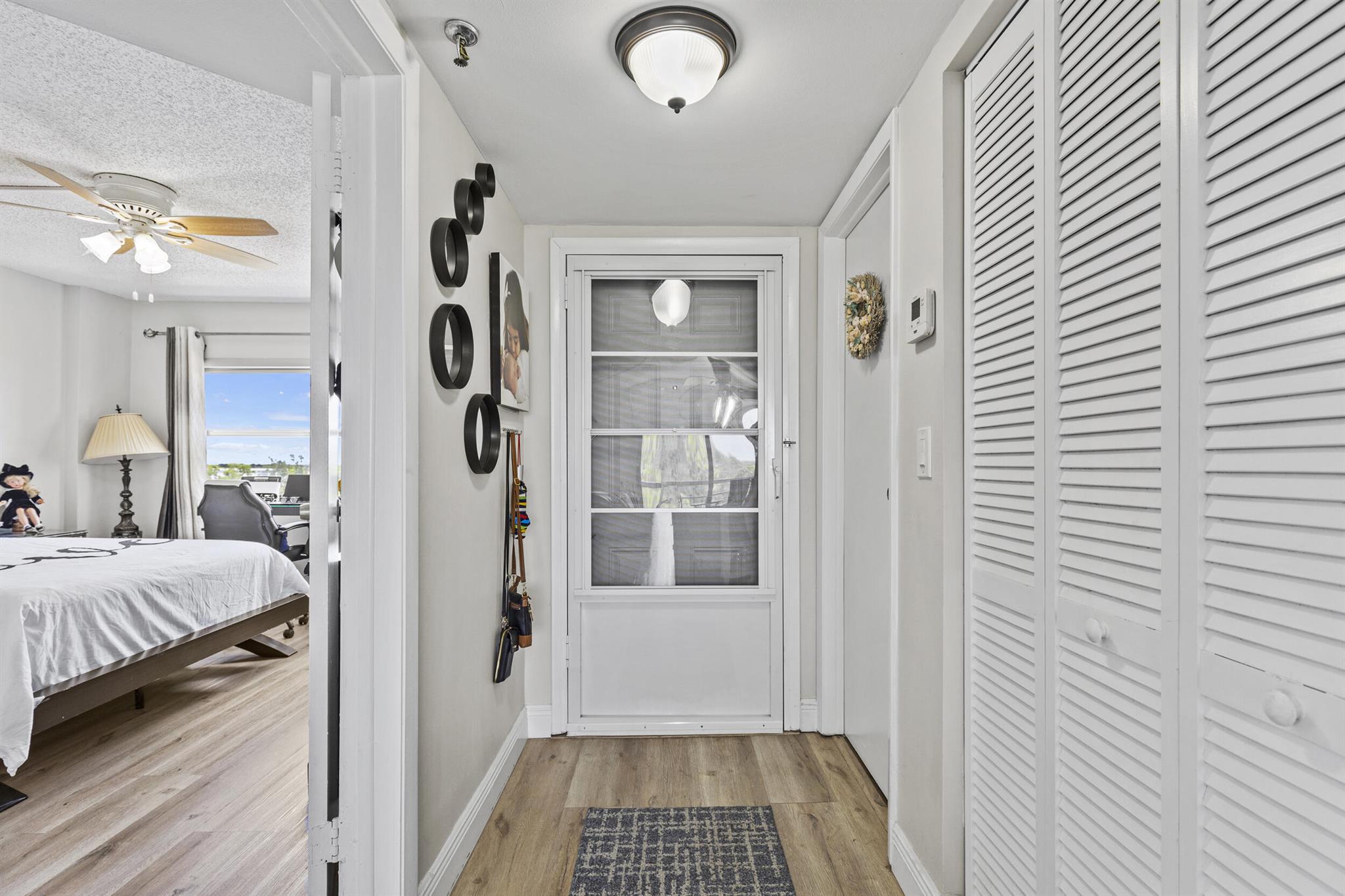 3465 Via Poinciana 606