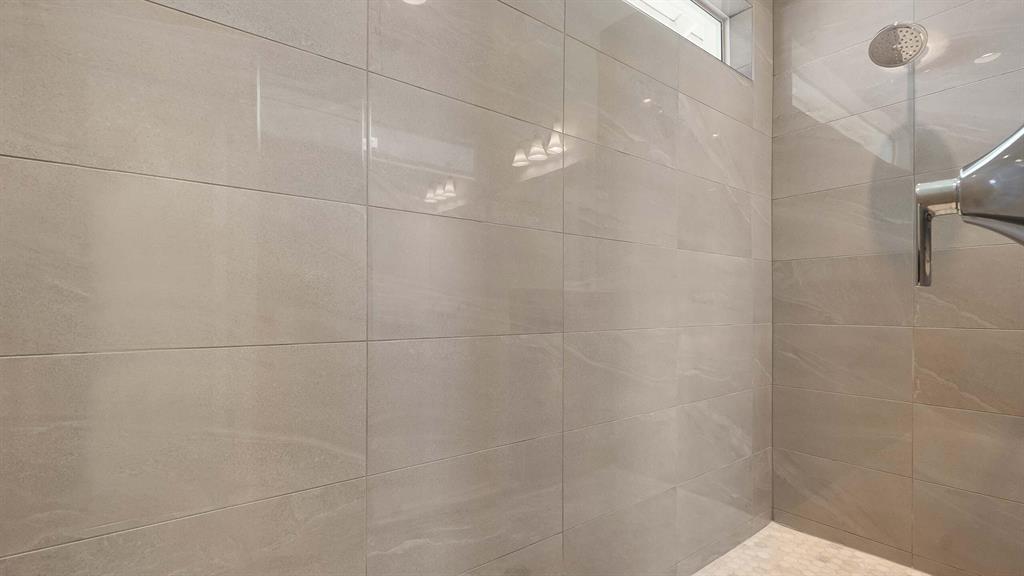 ALTON NEIGHBORHOOD - Residential