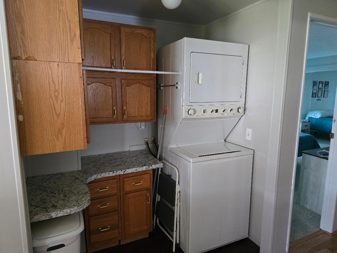 TROPICAL ISLES - Residential