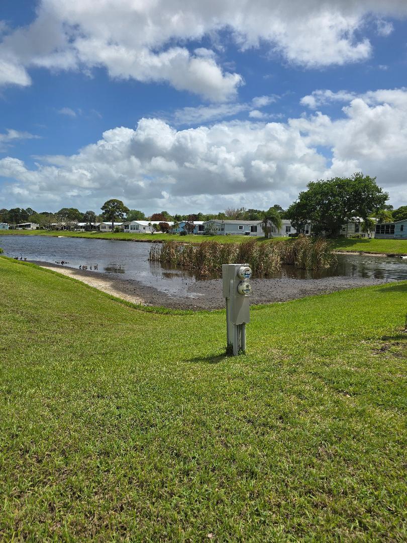 TROPICAL ISLES - Residential