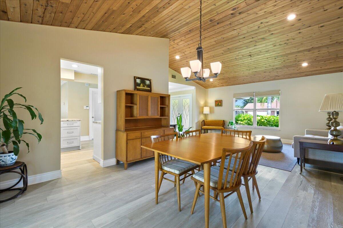 SOUTH SHORE 1 OF WELLINGTON - Residential