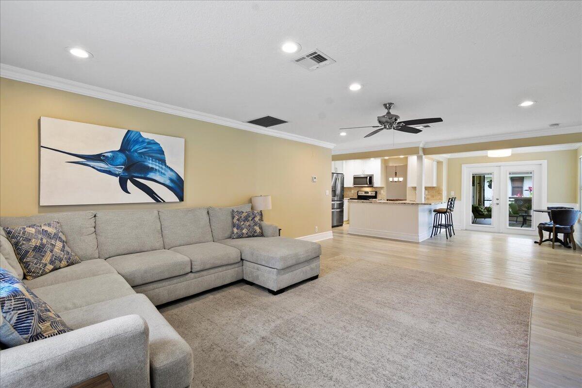 SOUTH SHORE 1 OF WELLINGTON - Residential