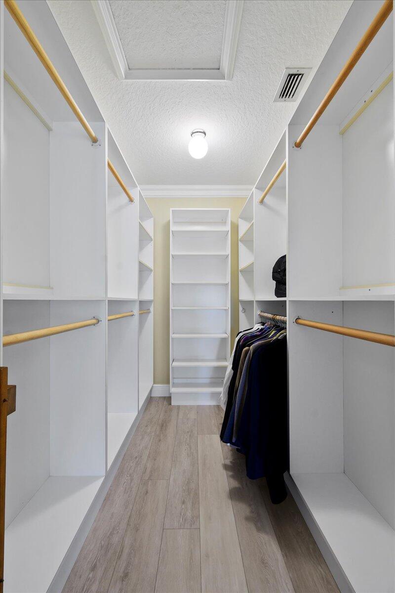 SOUTH SHORE 1 OF WELLINGTON - Residential