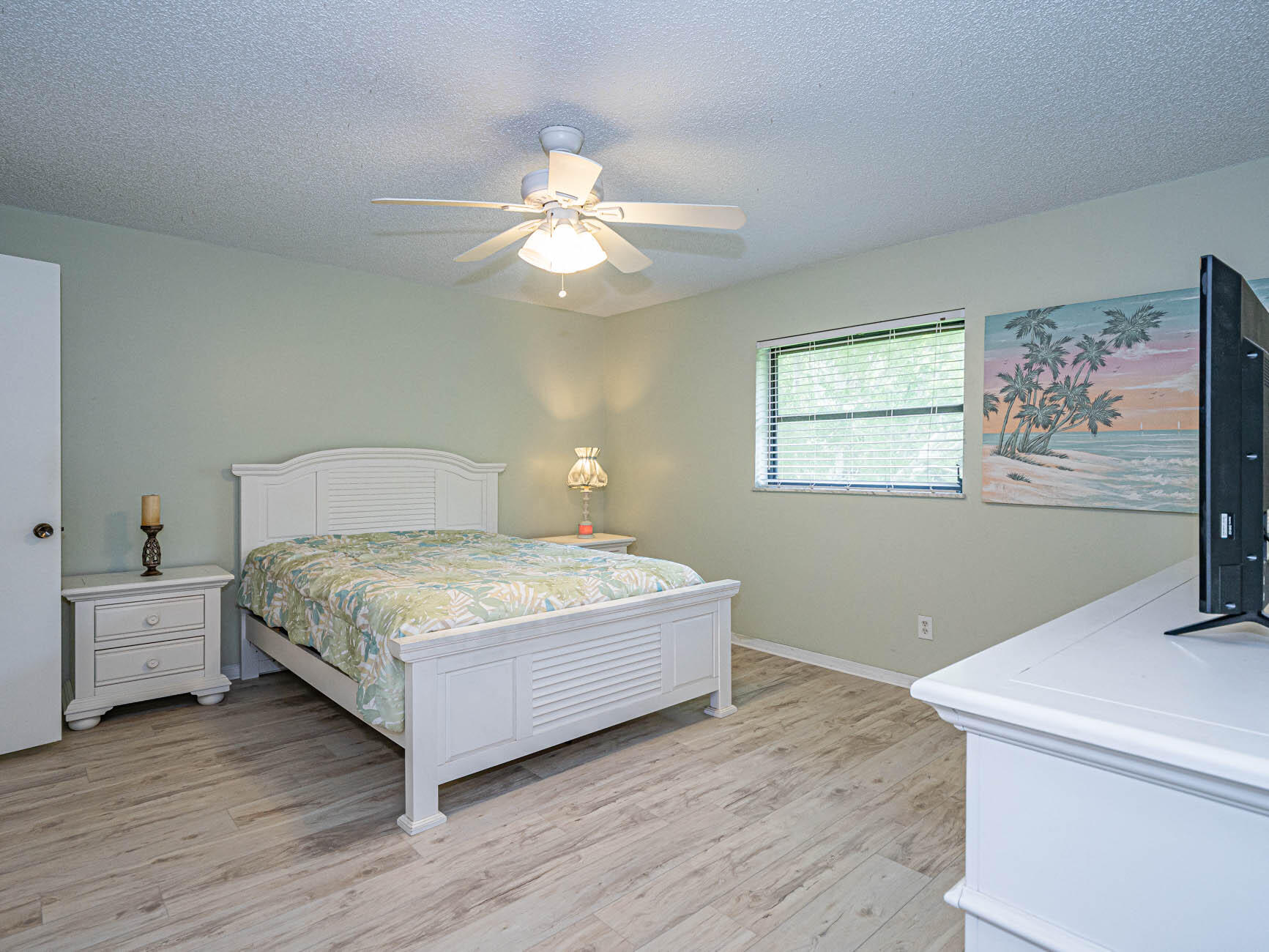 OAK PARK TERRACE UNITS 1-16 - Residential Lease