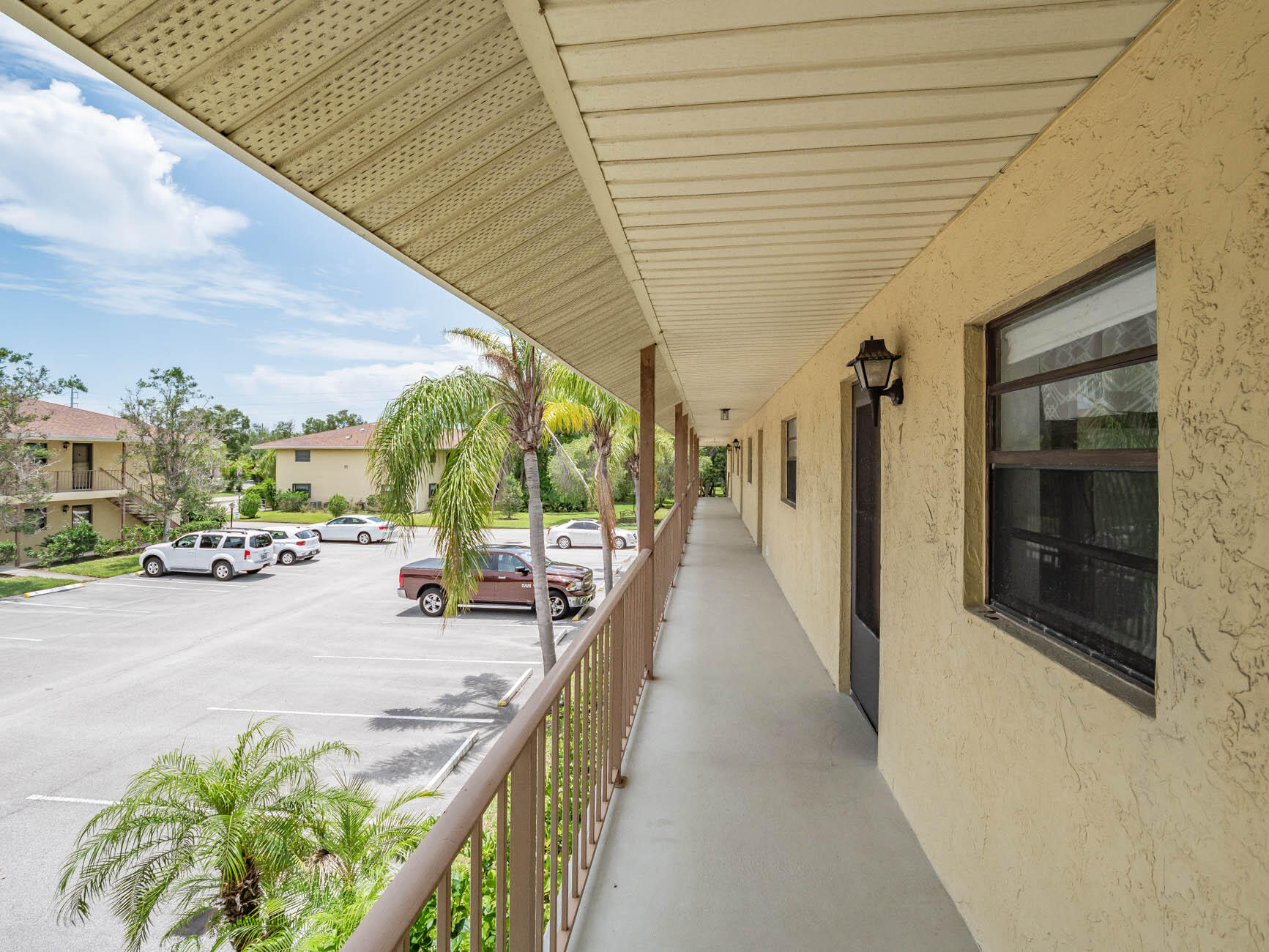 OAK PARK TERRACE UNITS 1-16 - Residential Lease