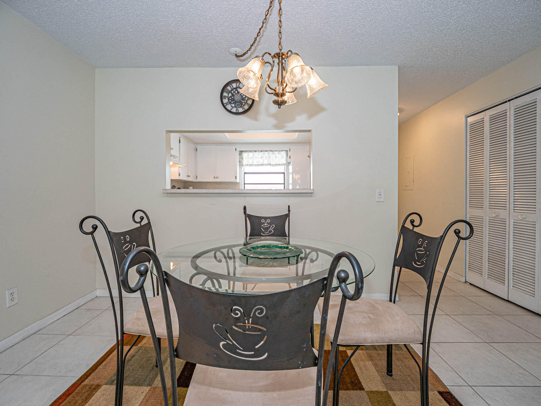 OAK PARK TERRACE UNITS 1-16 - Residential Lease