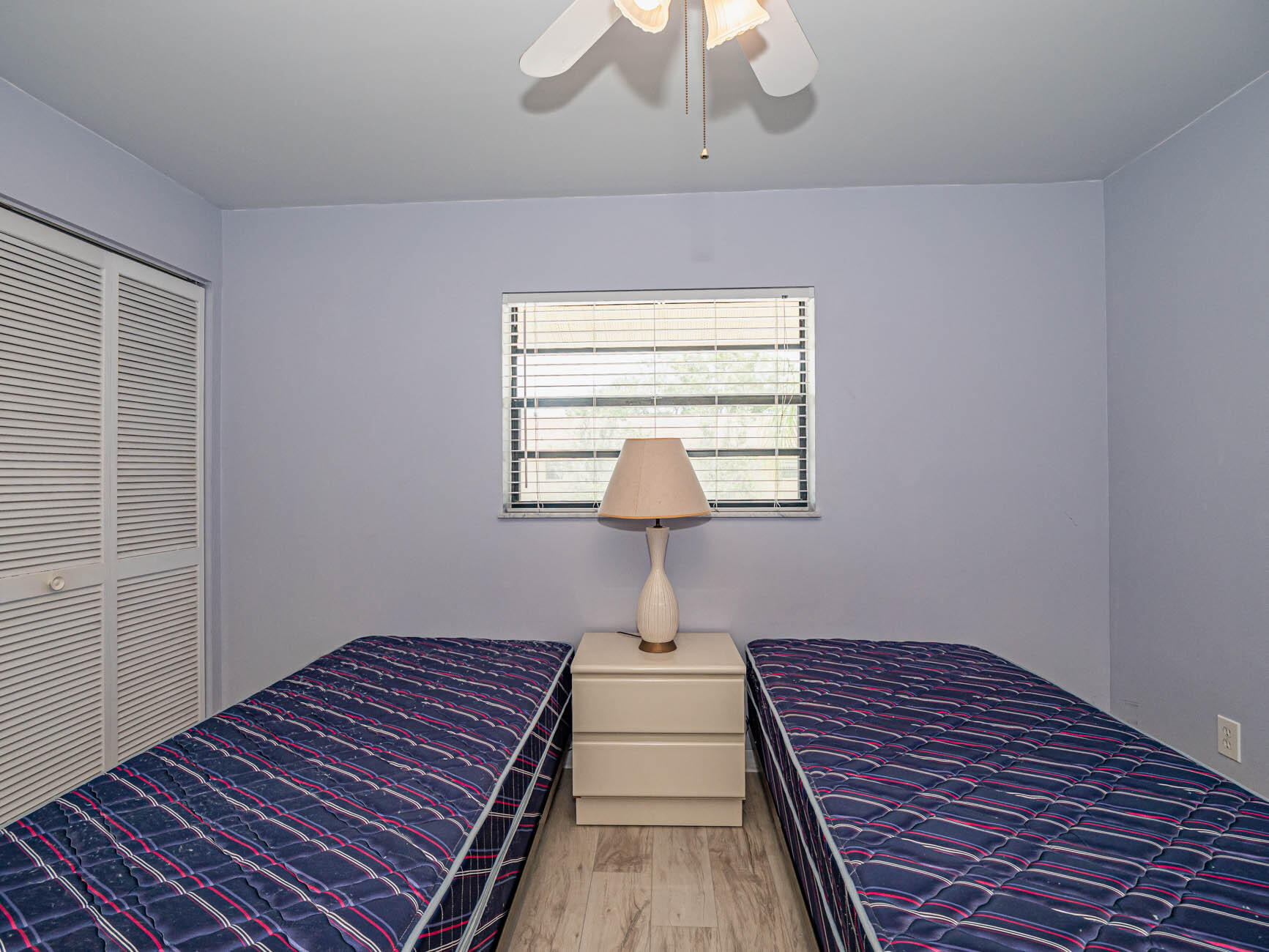 OAK PARK TERRACE UNITS 1-16 - Residential Lease