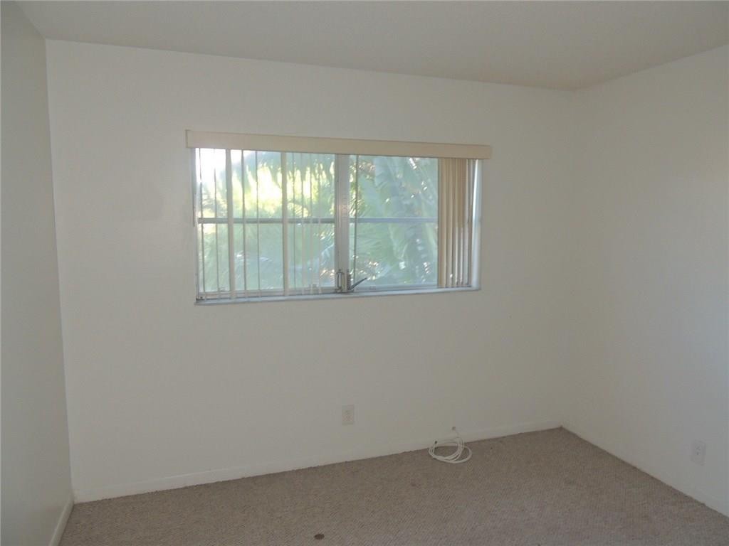 CASTLE APTS - Residential