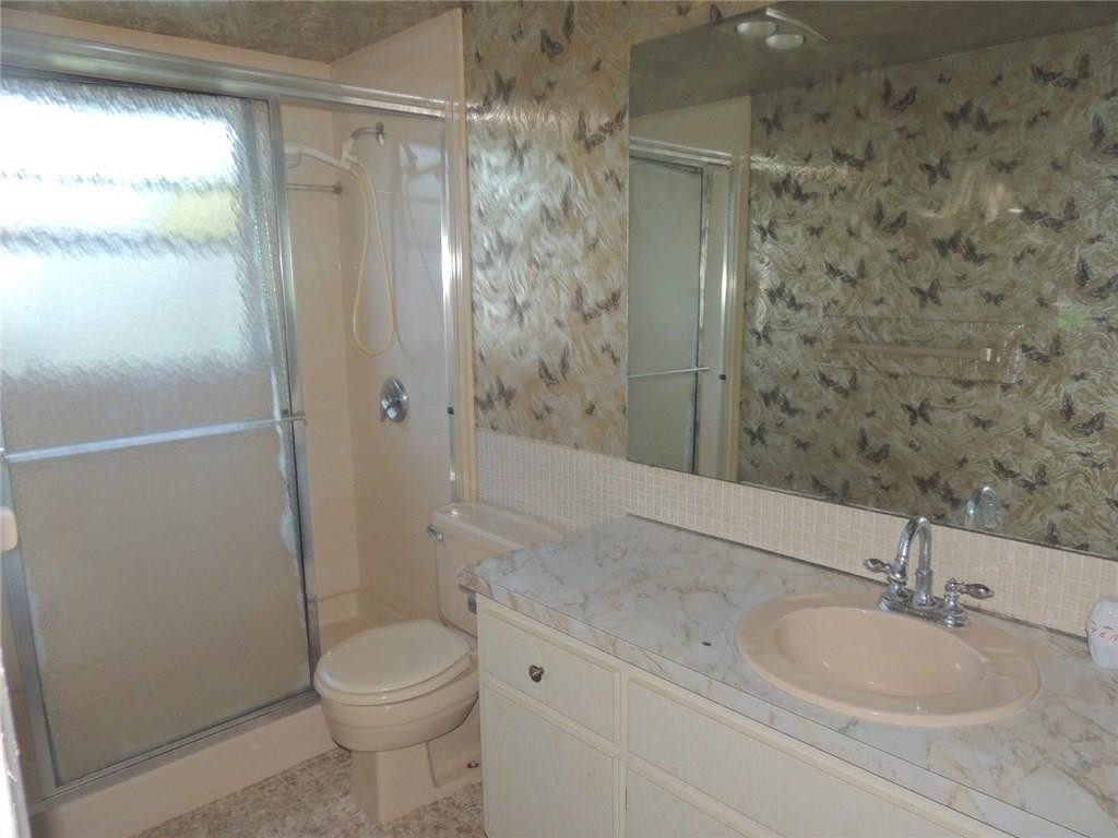 CASTLE APTS - Residential